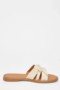 Quiz Sandals|Holiday Shoes><noscript><img width=