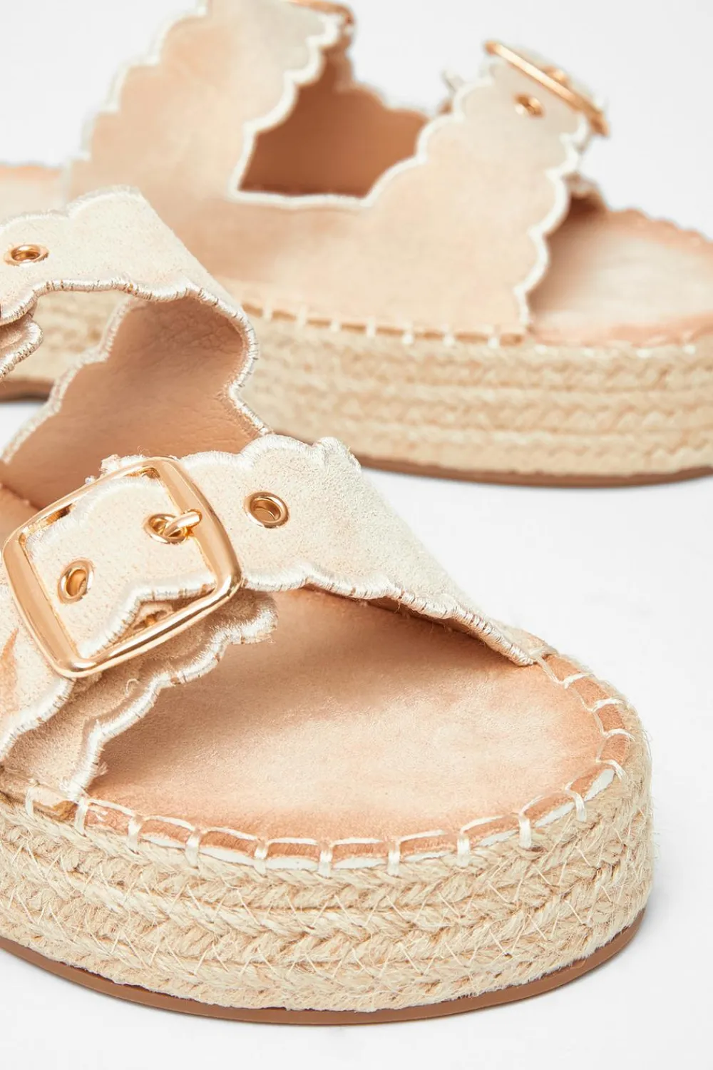 Quiz Sandals|Holiday Shoes>Scallop Flatform Sandals