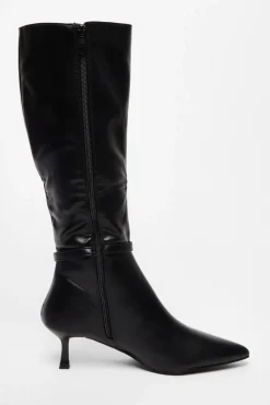 Quiz Boots><noscript><img width=