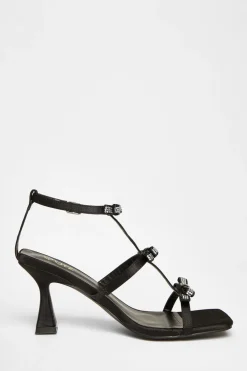 Quiz Sandals|Heels><noscript><img width=