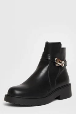 Quiz Boots>Black Faux Leather Ankle Boots