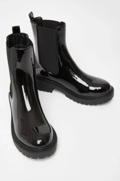 Quiz Boots><noscript><img width=
