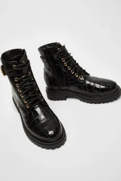 Quiz Boots><noscript><img width=