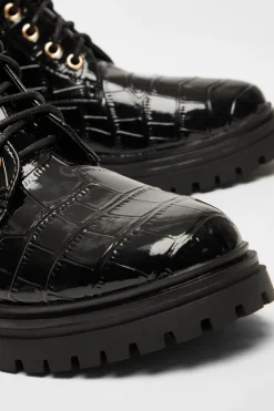 Quiz Boots><noscript><img width=