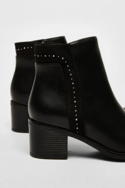 Quiz Boots><noscript><img width=