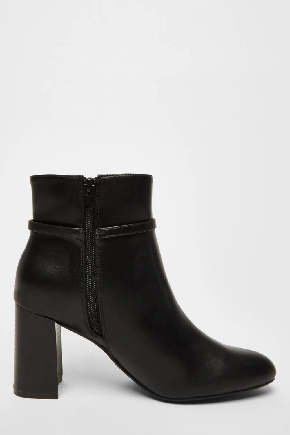 Quiz Boots>Black Faux Leather Heeled Ankle Boot