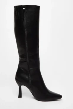 Quiz Boots><noscript><img width=