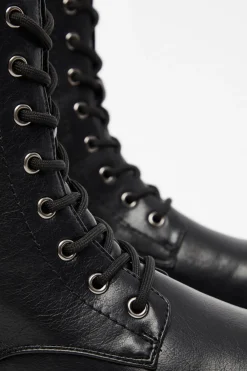 Quiz Boots><noscript><img width=