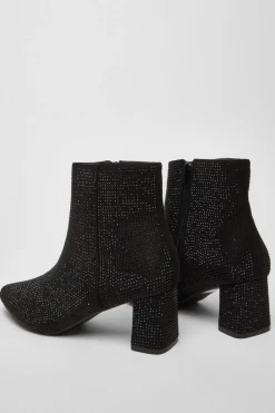 Quiz Boots><noscript><img width=