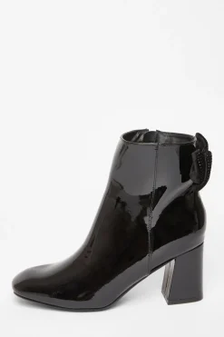 Quiz Boots>Black Patent Bow Back Ankle Boot