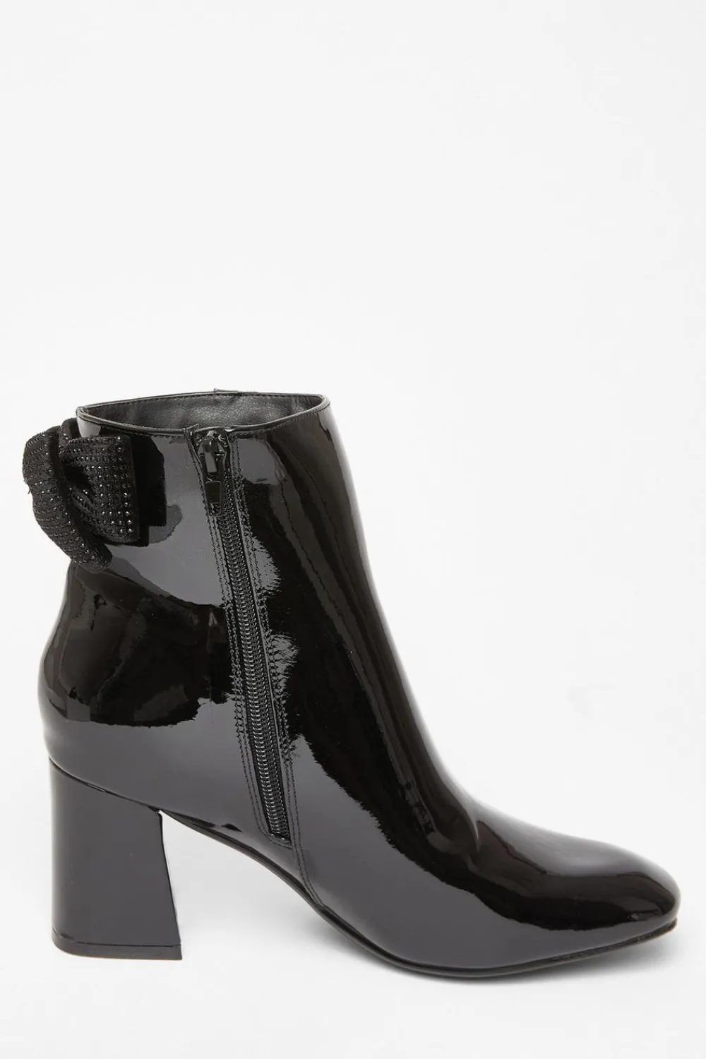 Quiz Boots>Black Patent Bow Back Ankle Boot