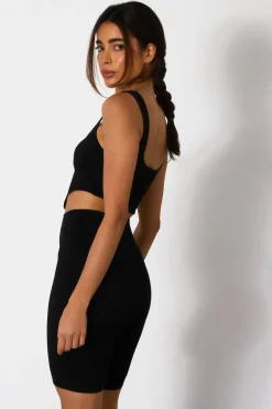 Quiz Day Tops|Crop Tops><noscript><img width=