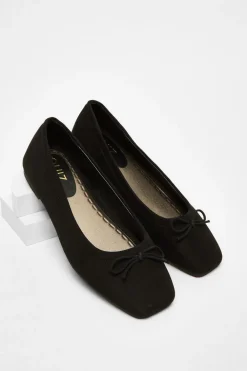 Quiz Pumps|Flats><noscript><img width=