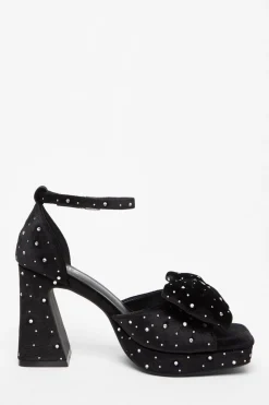 Quiz Sandals|Platforms><noscript><img width=
