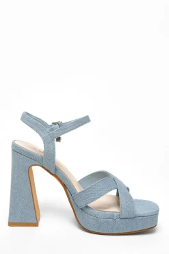 Quiz Platforms|Heels><noscript><img width=