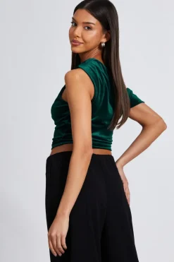Quiz Crop Tops|Tops><noscript><img width=