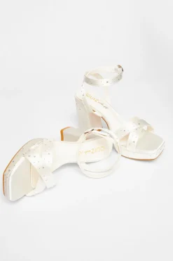 Quiz Wide Fit|Platforms><noscript><img width=