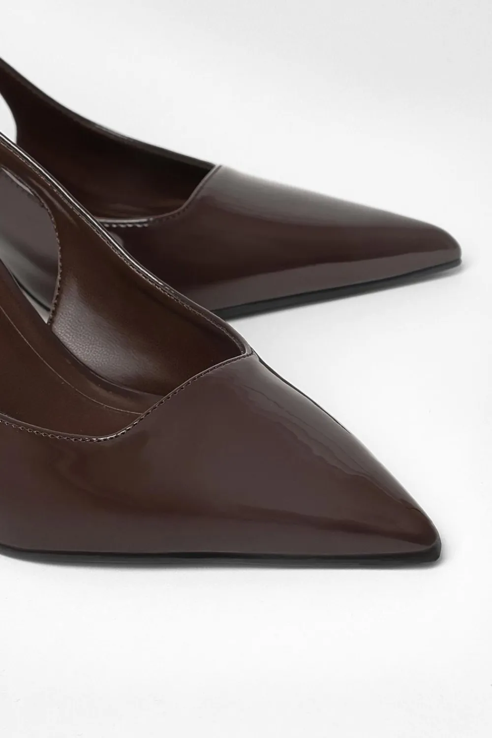 Quiz Heels|Day At The Races>Patent Sling Back Court Heels