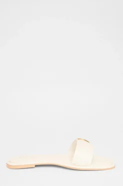 Quiz Sandals|Holiday Shoes><noscript><img width=