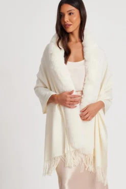 Quiz Capes & Ponchos>Faux Fur Trim Cape