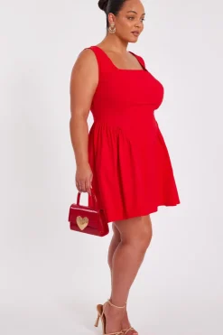 Quiz Trending: Red|Summer Clothes><noscript><img width=