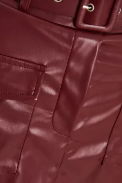 Quiz Trending: Red|Skirts><noscript><img width=