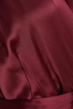 Quiz Trending: Red|Summer Clothes><noscript><img width=