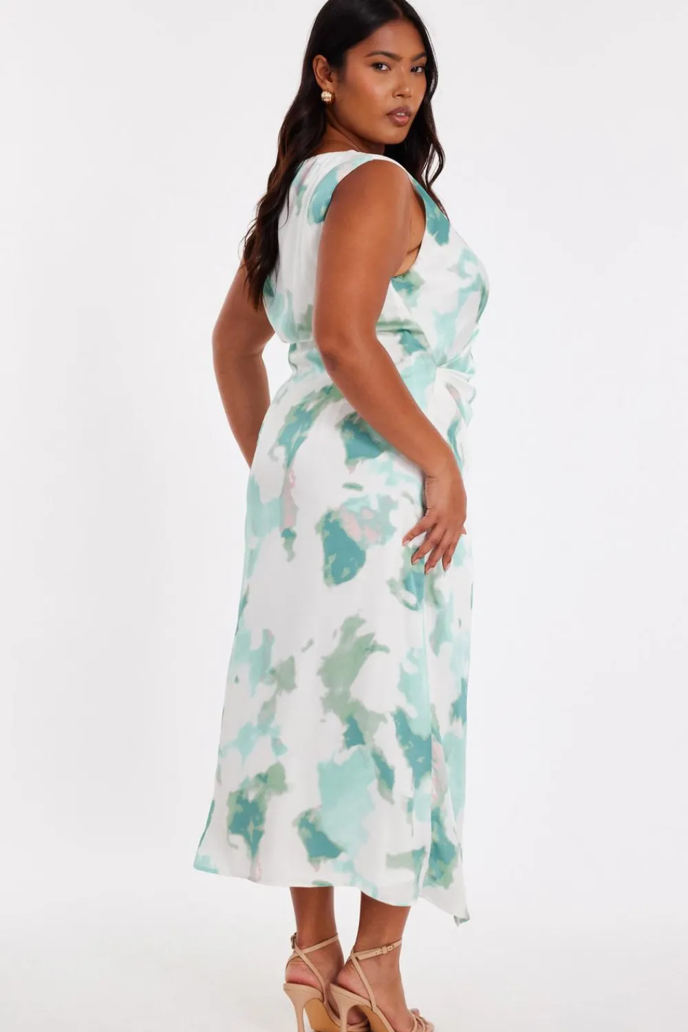 Quiz Day At The Races|Christening Guest>Green Curve Satin Marble Midaxi Dress