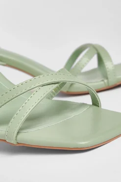Quiz Shoe & Bag Sets|Sandals><noscript><img width=