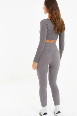 Quiz Day Tops|Crop Tops><noscript><img width=