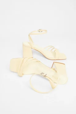 Quiz Holiday Shoes|Heels><noscript><img width=