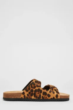 Quiz Sandals|Holiday Shoes><noscript><img width=