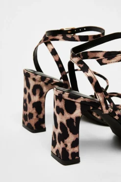 Quiz Shoe & Bag Sets|Sandals><noscript><img width=