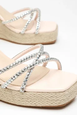Quiz Wedges|Holiday Shoes><noscript><img width=