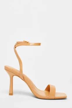 Quiz Sandals|Heels><noscript><img width=
