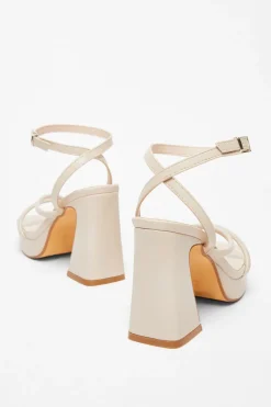 Quiz Sandals|Platforms><noscript><img width=