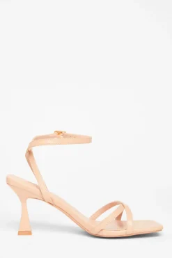 Quiz Heels><noscript><img width=