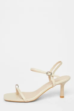 Quiz Heels>Toe Thong Stiletto Heels