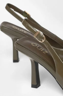 Quiz Heels|Day At The Races><noscript><img width=