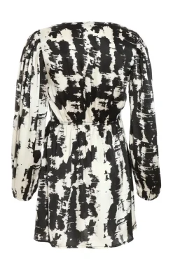 Quiz Wrap Dresses|Satin Dresses><noscript><img width=
