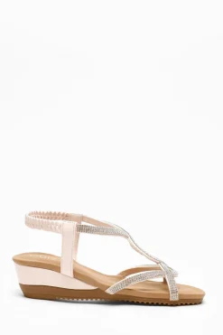 Quiz Wedges|Sandals><noscript><img width=