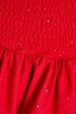Quiz Trending: Red|Skirts><noscript><img width=