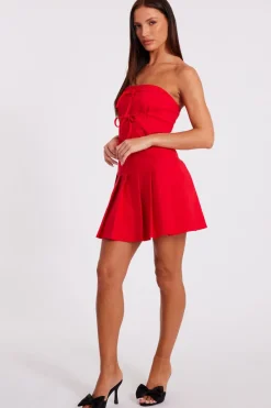 Quiz Trending: Red|Going Out><noscript><img width=