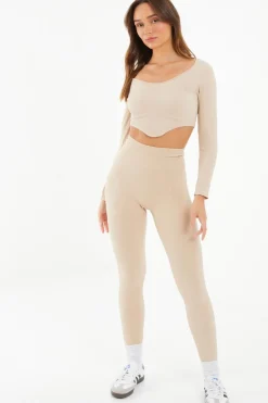 Quiz Day Tops|Crop Tops><noscript><img width=