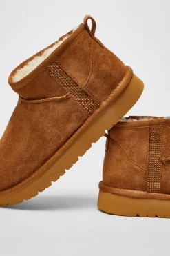 Quiz Boots><noscript><img width=