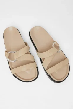 Quiz Sandals|Holiday Shoes><noscript><img width=