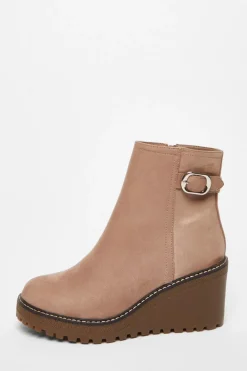 Quiz Wedges|Boots>Taupe Faux Suede Wedged Ankle Boots
