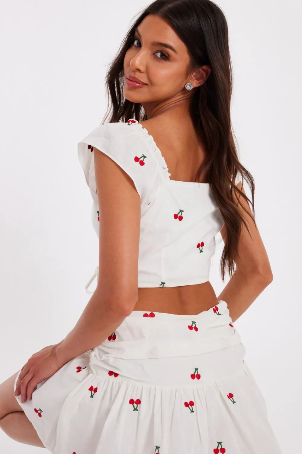 Quiz Summer Tops|Going Out Tops>White Cherry Print Crop Top