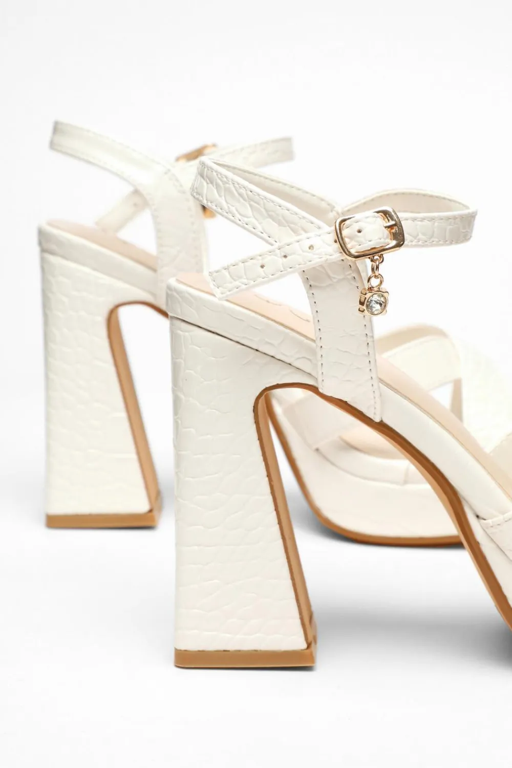 Quiz Shoe & Bag Sets|Platforms>Crocodile Cross Strap Platform Heeled Sandal