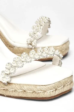 Quiz Wedges|Sandals><noscript><img width=